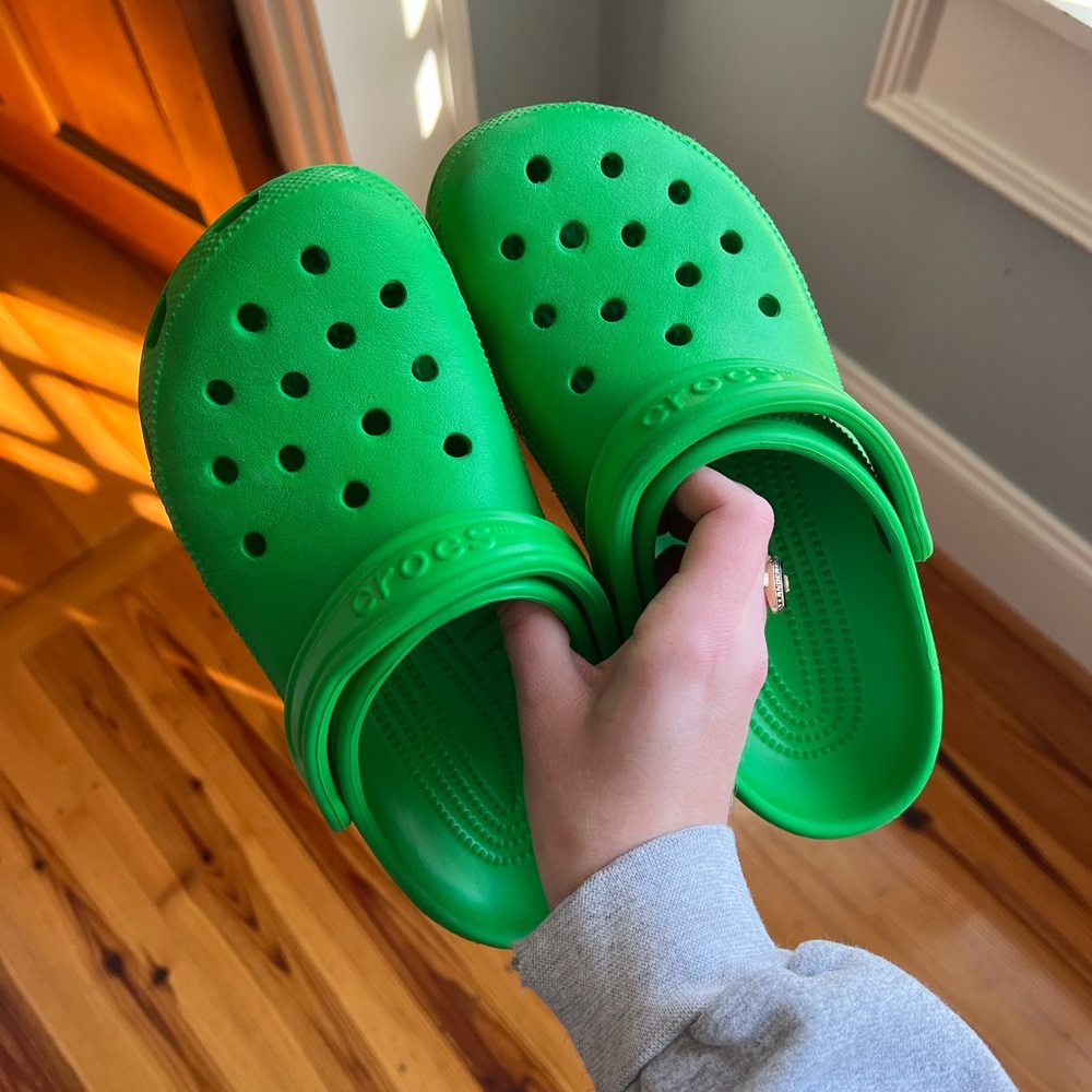 Classic Grass Green Clog Crocs